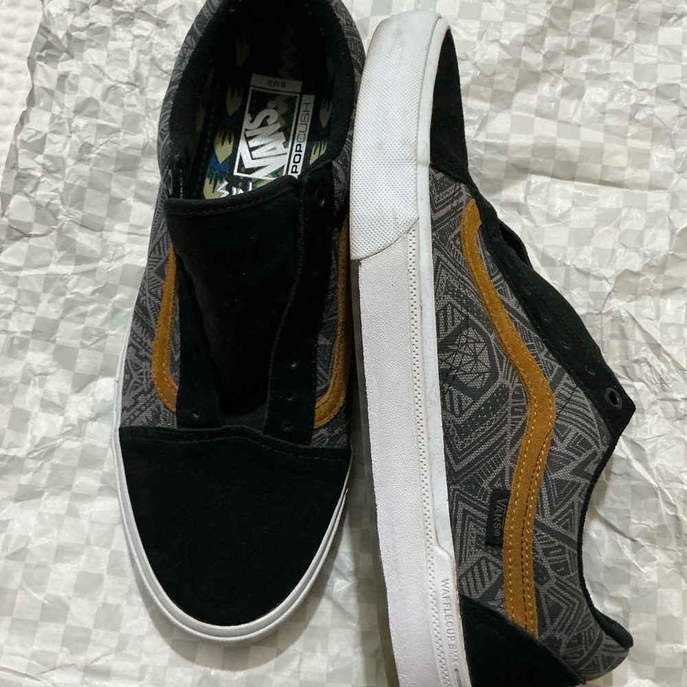 Vans - Picture 7 of 7